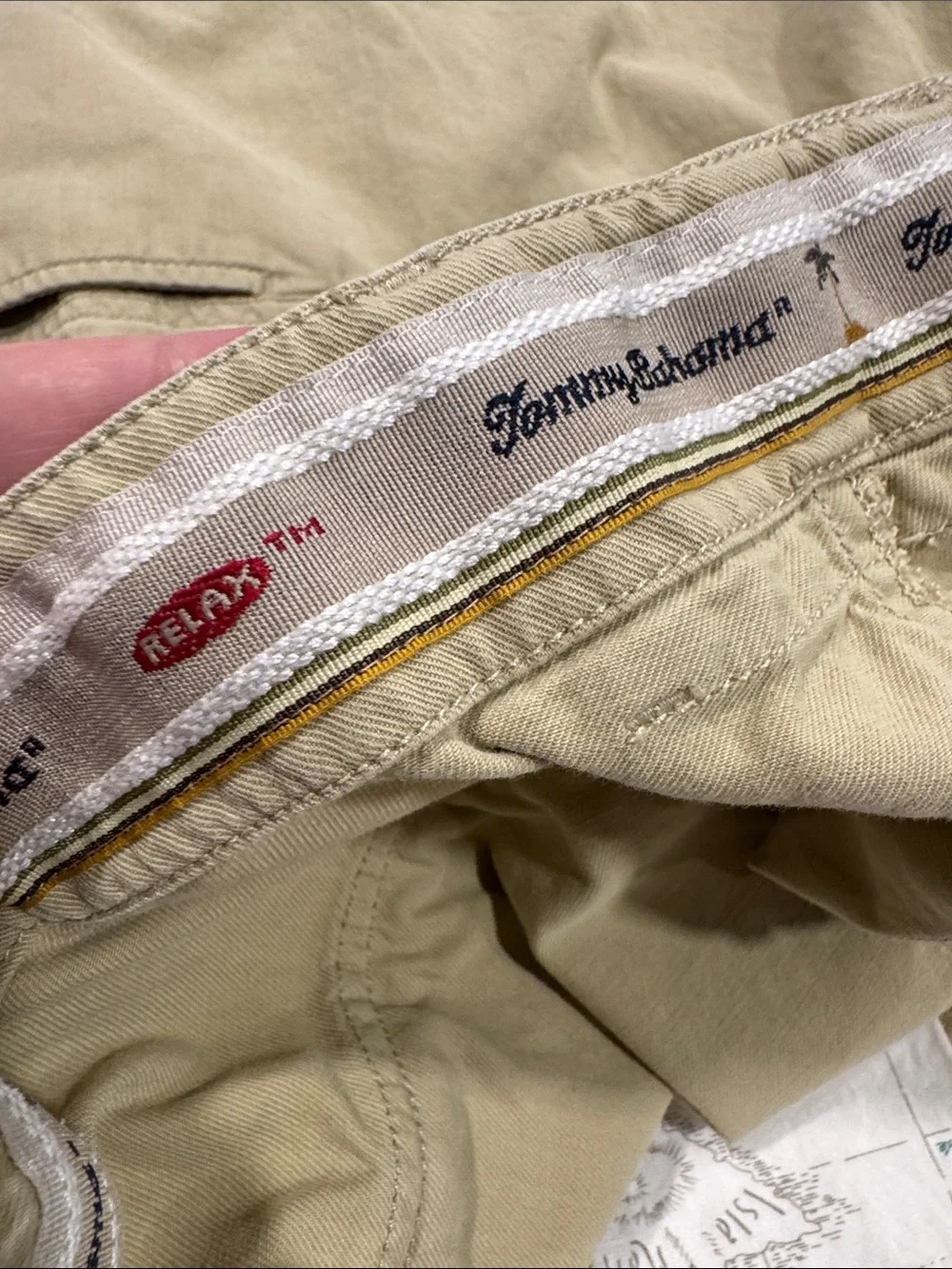 Tommy Bahama Relax Mens 38 Classic Khaki Soft Shorts Multi Pockets Elastic Waist